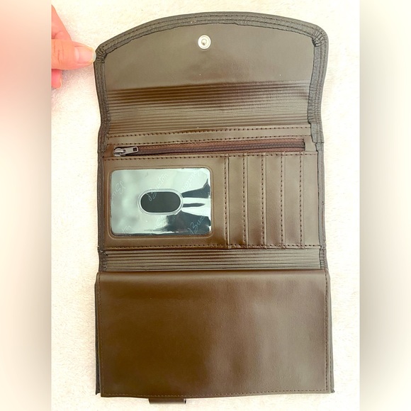 BUXTON LEATHER WALLET - Picture 5 of 7